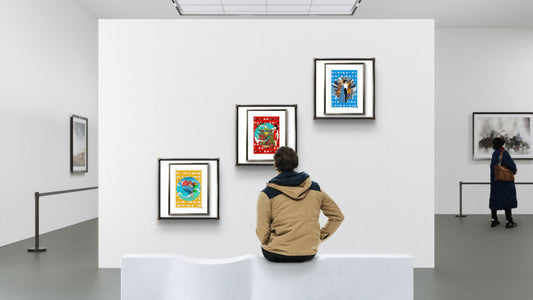 Cómo colocar cuadros correctamente según la superficie: consejos prácticos para un resultado profesional